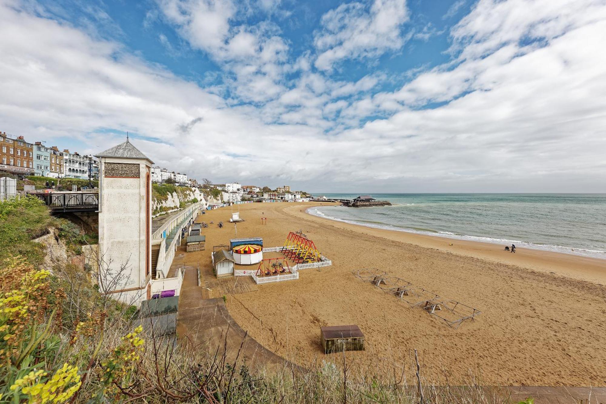 Viking Bay View 3 Bed Apartment Broadstairs Exterior foto
